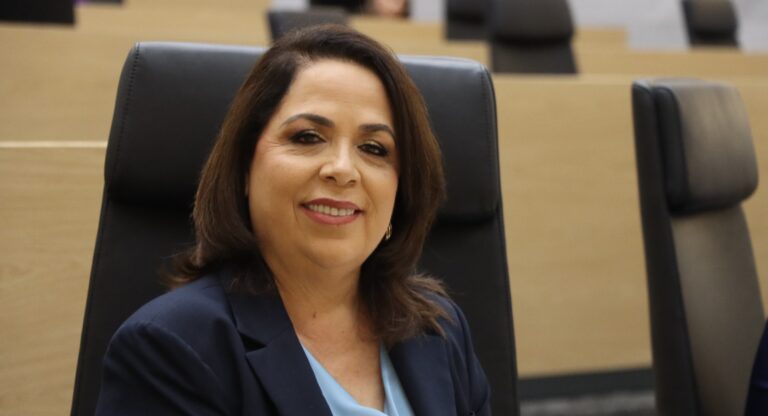 Presenta Soledad Amieva exhorto para la inclusión laboral de personas con discapacidad en Puebla