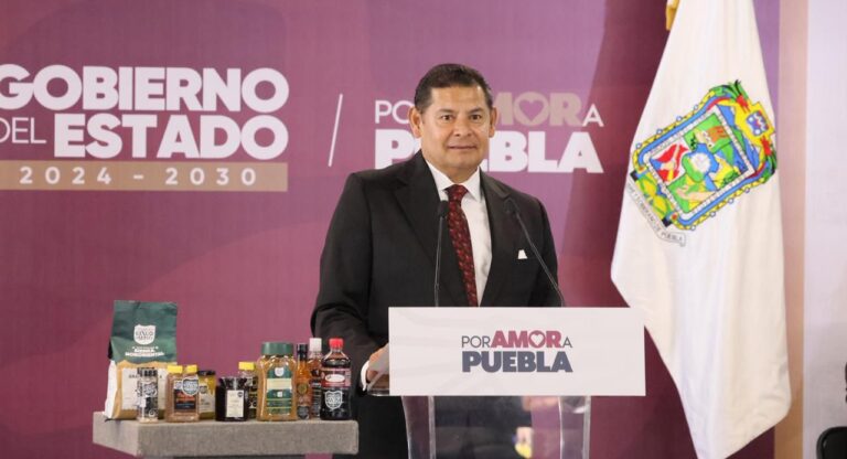 Despliegue operativo garantiza seguridad y disfrute de familias durante Desfile 5 de Mayo