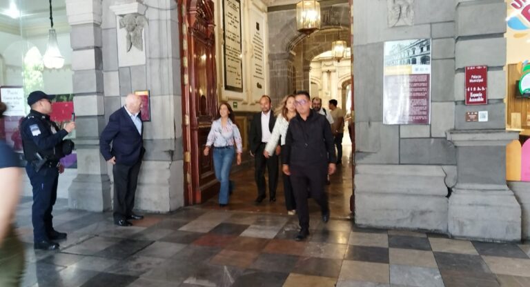 Participan trabajadores del ayuntamiento de Puebla en el Simulacro Nacional 2026