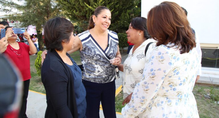 Reconoce Laura Artemisa fuerza y presencia de mujeres en la educación para transformar la sociedad