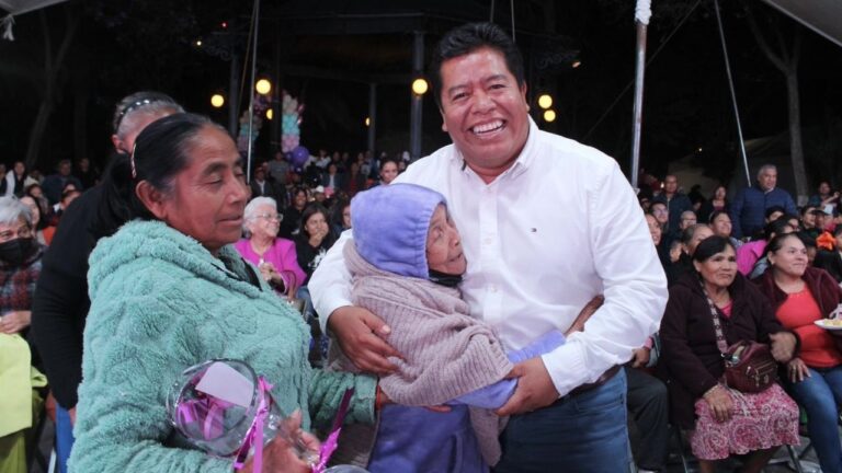 Con gran participación se realizó “Festejando a Mamá”