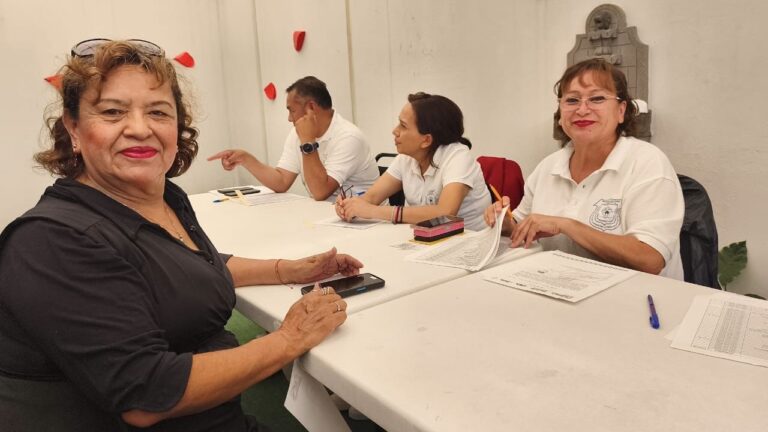 Entregan tercera ministración del premio al mérito en el sindicato de burócratas