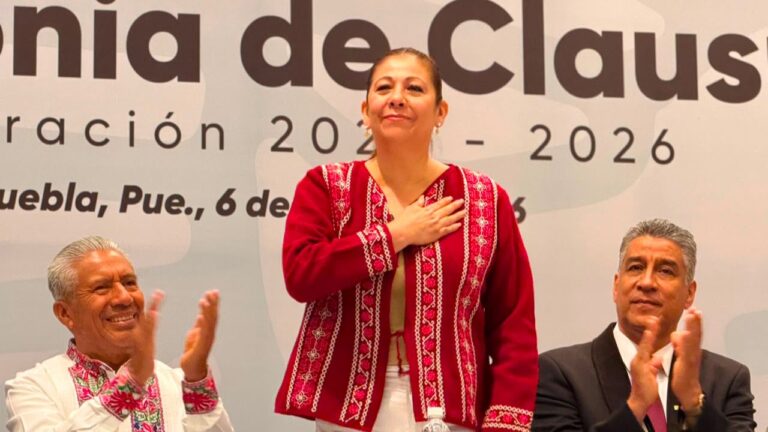 En medio del caos y dolor está la capacidad de trabajadores poblanos de la salud: Laura Artemisa