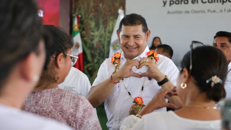 Repunta campo en la mixteca con tecnología e insumos para generar riqueza comunitaria