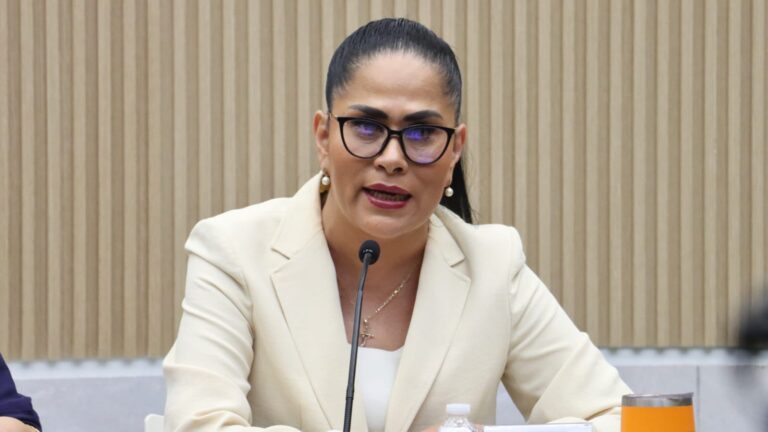 Impulsa diputada Fedrha Suriano seguridad de cuentahabientes, sanción a “montachoques” y certeza electoral