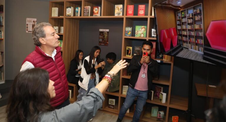 Pepe Chedraui impulsa el fomento a la lectura con Biblioteca en San Ramón