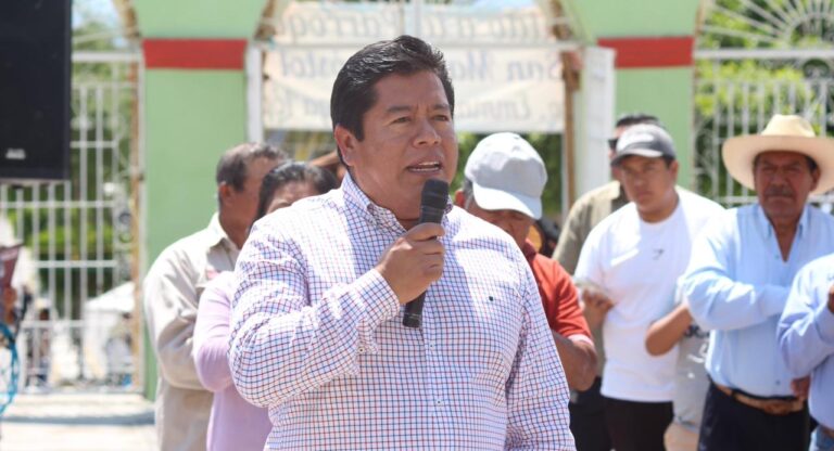 San Mateo Tlaixpan fortalece servicio de agua potable con entrega de pipas