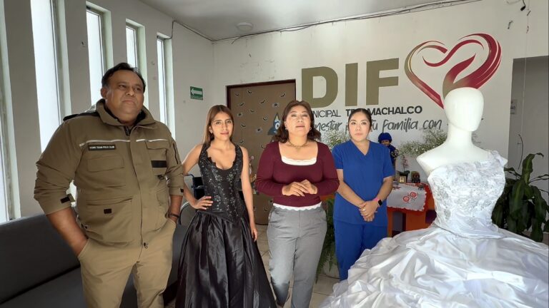 DIF Municipal de Tecamachalco pone a disposición vestidos para XV años y de novia